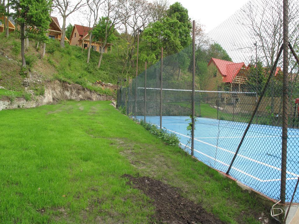 Hotel Osrodek Wczasowy Zloty Dab - Domki Misdroy Exterior foto